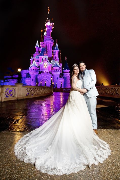 Disneyland Paris Wedding, Paris Portrait, Disney Wedding Theme, Paris Wedding, Disney Cruise Line, Disney Wedding, Portrait Session, Disneyland Paris, Disney Cruise