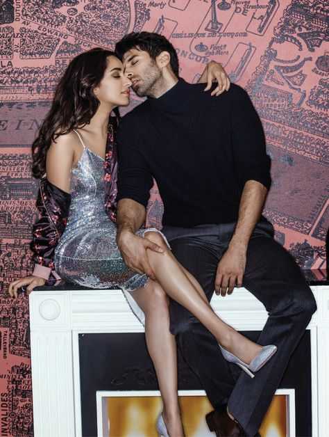 Ok Jaanu Movie, Aditya Roy Kapoor, Ok Jaanu, Movies Family, Roy Kapoor, Shraddha Kapoor Cute, Bollywood Photos, Photoshoot Fashion, Bollywood Couples