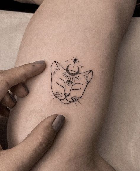 See Tattoo, Tato Minimal, Spiritual Tattoos, Stylist Tattoos, Discreet Tattoos, Subtle Tattoos, Aesthetic Tattoo, Female Tattoo, Elegant Tattoos