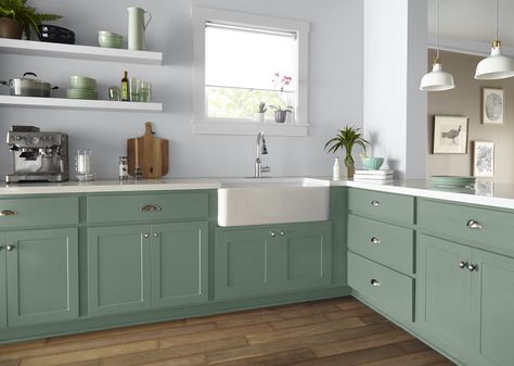 Winchester Green Paint Color Trends | The Perfect Finish by KILZ® Green Lower Kitchen Cabinets, Contemporary White Kitchen, Kitchen Cabinet Trends, Refacing Kitchen Cabinets, Blue Kitchen Cabinets, Green Kitchen Cabinets, Fresh Kitchen, Cabinet Refacing, Green Cabinets