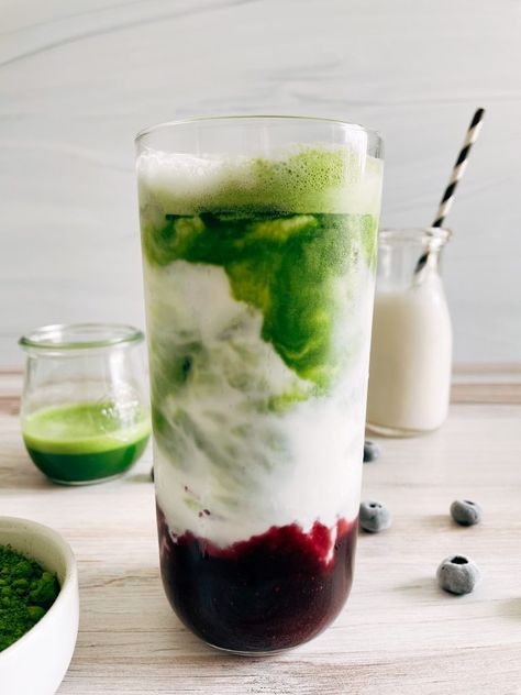 Iced Blueberry Matcha Latte by Spoons N Spices - FoodSocial Blueberry Matcha Latte, Tea Benefits Chart, Blueberry Puree, Blueberry Matcha, Ginger Tea Benefits, Paleo Drinks, Non Dairy Milk, Iced Matcha Latte, Matcha Green Tea Powder