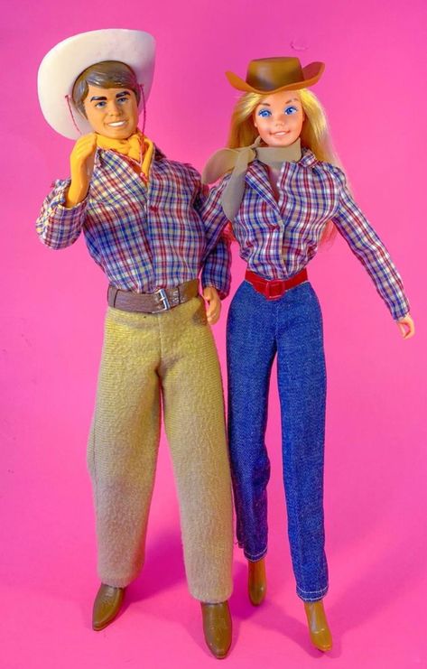 Mod Hair, Barbie Costume, The Farmer, Barbie Vintage, Ken Doll, Vintage Barbie Dolls, Barbie Friends, Vintage Box, Barbie And Ken