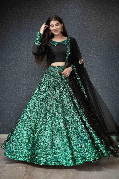 Sequence Lehenga, Bridesmaid Dresses Indian, डिजाइनर कपड़े, Black Lehenga, Party Wear Lehenga Choli, Lehnga Dress, Lehenga Wedding, Gaun Fashion, Lehenga Online