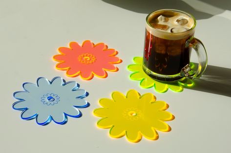 Excited to share the latest addition to my #etsy shop: Spring Daisy Gift | 4 Retro Coasters | Retro Daisies Coasters set of 4 | Acrylic Bright Color Coasters #mothersday #housewarming #flowercoasters #acryliccoasters #colddrink #summergift #springgift #retrostylegift #cutecoasters https://etsy.me/3LG0pmv Maximalist Kitchen, Funky Kitchen, Acrylic Coasters, Neon Retro, String Art Templates, Colorful Home Decor, Neon Flowers, Cute Coasters, Colored Acrylic