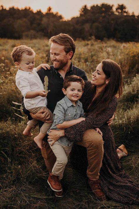 Black Floral Dress Family Pictures, Family Portraits Photography, Family Photos September, Fall Family Photos 2 Boys, Family Photos Of Four, Family Cabin Photoshoot, Family Pictures 4 People, Family Pictures In The Woods, Boy Mom Family Photos