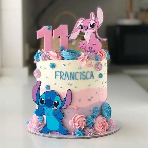 Easy Stitch Birthday Cake, Pink Stitch Birthday Party, Cake Designs Stitch, Cute Stitch Birthday Ideas, Lilo And Stitch Cake Design, Stitch And Angel Cakes Ideas, Stitch Birthday Cake Easy, Lilo And Stitch Birthday Cake Ideas, Birthday Party Stitch