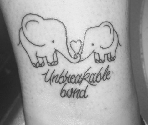 Tattoo Mother And Daughter, Niece Tattoo, Mommy Daughter Tattoos, Quotes Sister, Mother Daughter Tattoo, Sister Tat, Mom Daughter Tattoos, Daughter Tattoo, Mother Tattoos