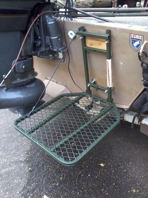 Duck Boat Ideas, John Boat Modifications, Fishing Boat Ideas Diy, Fishing Boats Ideas, Mud Boats, Boat Modifications, Jon Boat Modifications, Boat Organization, Boat Blinds