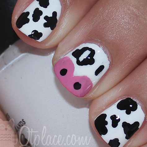 Nail art! Blue Cow Print Nails, Cow Nail Art, Blue Cow Print, Art Tut, Cow Print Nails, Navy Blue Nails, Cow Nails, Blue Cow, Nail Pictures