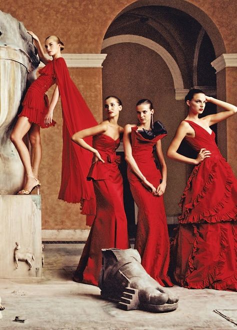 Elegance in quantity Women In Red, Somerset House, Valentino Haute Couture, House London, Valentino Couture, Simply Red, Azzedine Alaia, Red Gowns, Valentino Rossi