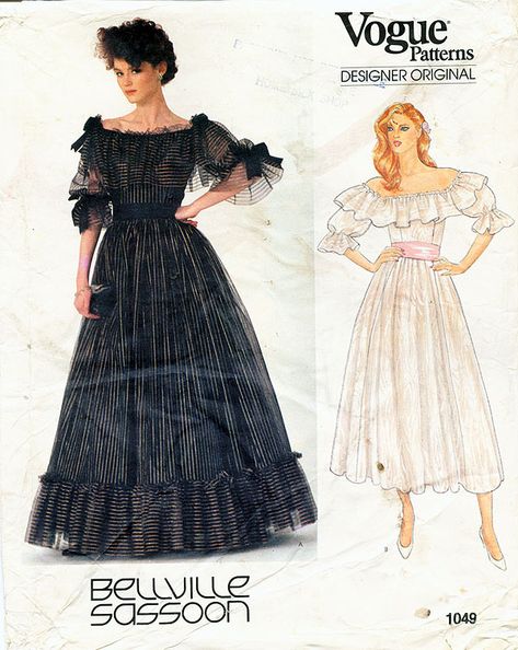 Vintage Wedding Dress Pattern, Bellville Sassoon, Envelope Paper, Pattern Sheets, Vintage Vogue Patterns, 80s Prom Dress, Wedding Dress Patterns, 20th Century Fashion, Vogue Sewing