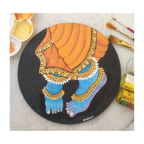 Krishna Charan Painting, Radha Krishna Mdf Design, Painting Ideas On Mdf Board, God Painting Indian Canvas, Paintings On Mdf Board, Indian God Paintings Canvases, Circle Mdf Board Painting, Lippan Art Krishna Painting, Round Mdf Board Art