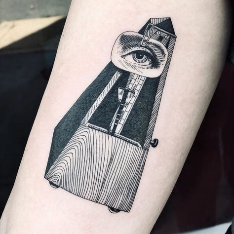 Metronome Tattoo, Clock Eye, Linework Drawing, Illustrative Tattoo, Abstract Clock, Statue Design, Ray Tattoo, Tattoos Black, Instagram Man