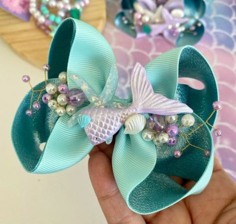 Mermaid Costume Diy, Mermaid Birthday Decorations, Rubber Band Crafts, Mermaid Birthday Party Decorations, Girls Hair Bows Diy, Mermaid Theme Birthday Party, Easy Valentine Crafts, Diy Costumes Kids, Mermaid Theme Birthday