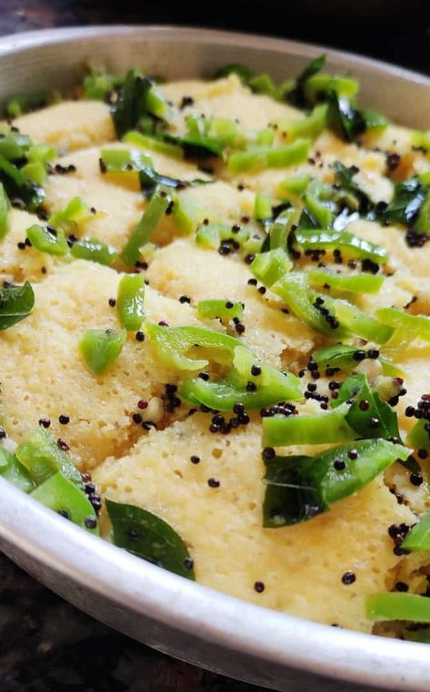 Dhokla Snap, Cloth Design, Desi Food, Indian Food Recipes Vegetarian, Recipes Vegetarian, Emoji Wallpaper, Snap Quotes, Food Snapchat, Happy Birthday Cakes