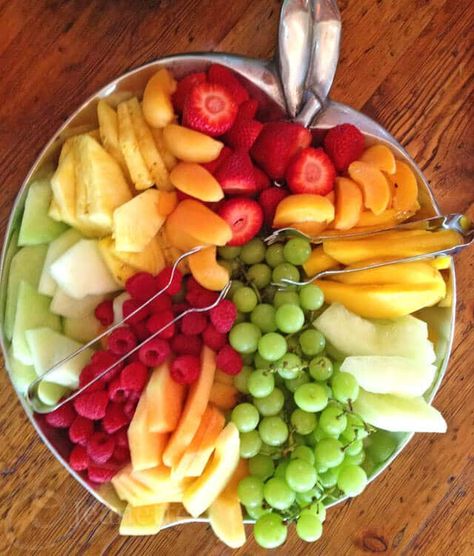 Assorted Fruit Platter Poppy Seed Dressing Recipe, Salad With Poppy Seed Dressing, Salad Strawberry, Strawberry Salad Recipe, Assorted Fruits, Strawberry Spinach Salad, Poppy Seed Dressing, Strawberry Spinach, Spinach Strawberry Salad