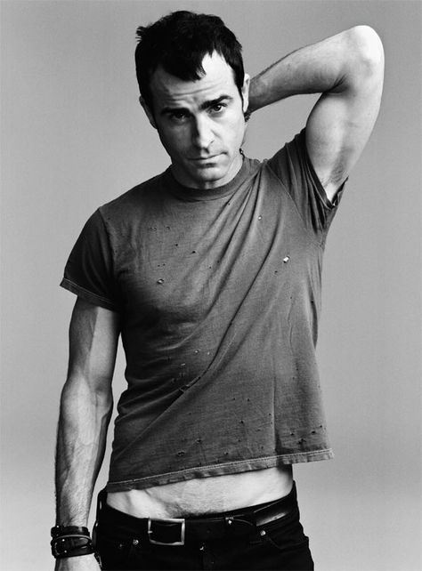 Justin Theroux via NY Mag Justin Theroux, Six Feet Under, Sophia Loren, White Photo, Man Crush, Jennifer Aniston, Brad Pitt, Celebrities Male, Scandal