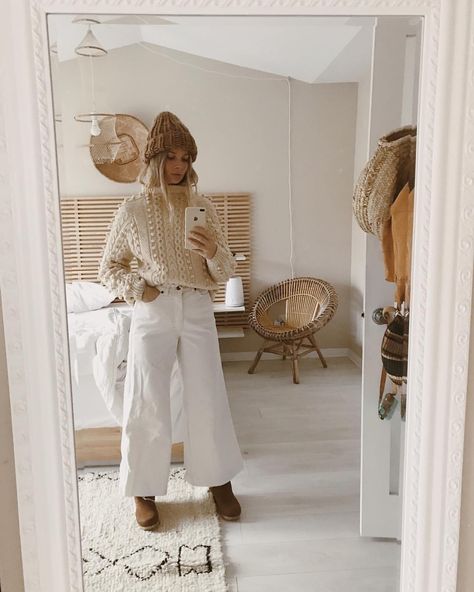 Sarah Shabacon (@sarahshabacon) • Instagram photos and videos Sarah Shabacon, Home Images, Secondhand Style, White Closet, Cool Clothes, Thrift Shop, Thrift Shopping, Boho Casual, Travel Outfit