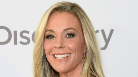 This is how much money Kate Gosselin is actually worth Kate Plus 8, Kate Gosselin, Famous Moms, Ellen Degeneres Show, Bethenny Frankel, Entertainment Tonight, Reality Tv Stars, Tummy Tucks, Ellen Degeneres