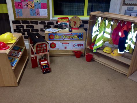 Fire station role play Role Play Areas Eyfs, Preschool Community Helpers Theme, Fire Safety Theme, Play Corner, People Who Help Us, Role Play Areas, Community Helpers Theme, Community Helpers Preschool, Great Fire Of London