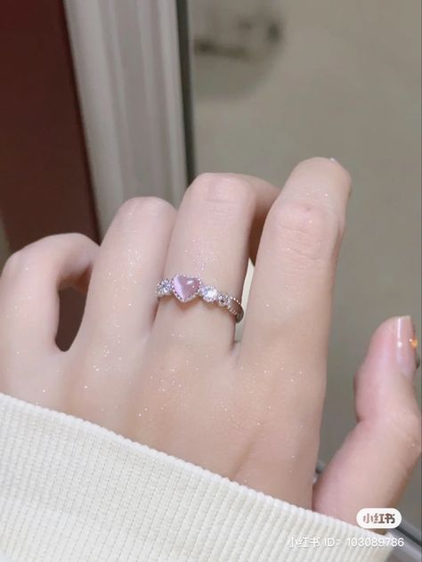 Pretty Jewelry Necklaces, Cute Engagement Rings, Handmade Jewelry Tutorials, Nail Jewelry, Fancy Jewellery, Pink Jewelry, Choker Style, Fabulous Jewelry, Cute Rings