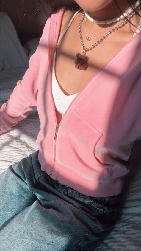 Pink Jacket Outfit Y2k, Velour Hoodie Outfit Y2k, Velour Zip Up Outfit, Outfits With Pink Zip Up Hoodie, Juicy Couture Hoodie Outfit, Pink Zip Up Sweater Outfit, Juicy Couture Sweater Outfit, Juicy Couture Zip Up Outfit, Juicy Sweater Outfit