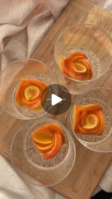 Lemon & Loom® on Instagram: "Embracing the last few weeks of summer. DIY Orange Rose Ice Cubes 🍊 This easy ice cube hack is the easiest (and most fun!) way to level up your summer sips 🍹 (via @hergutfeelings)" Cube Hack, Rose Ice Cubes, Flower Ice Cubes, Tequila Sunrise, Lemon Wedge, Orange Roses, Summer Diy, Ice Cubes, Bridal Showers