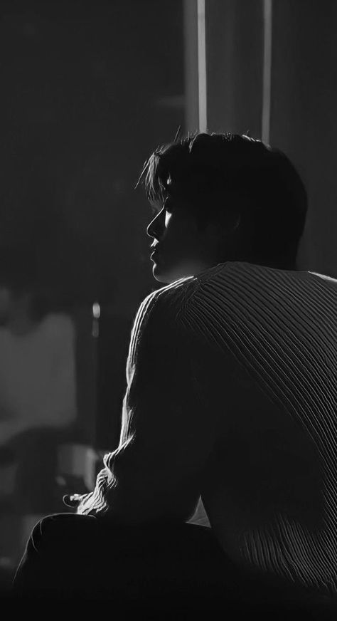 Thirty Two, Nct Jaehyun, Valentines For Boys, Black And White Wallpaper, Jaehyun Nct, Kpop Wallpaper, Black Wallpaper, Anime Films, Nct 127