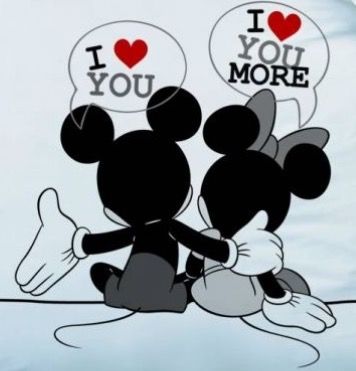 Mini Y Mickey, Iphone Wallpaper Disney, Mickey Mouse Love, Mickey Mouse Background, Miki Fare, Arte Do Mickey Mouse, Mickey And Minnie Love, Mouse Tattoos, Mickey Mouse Images