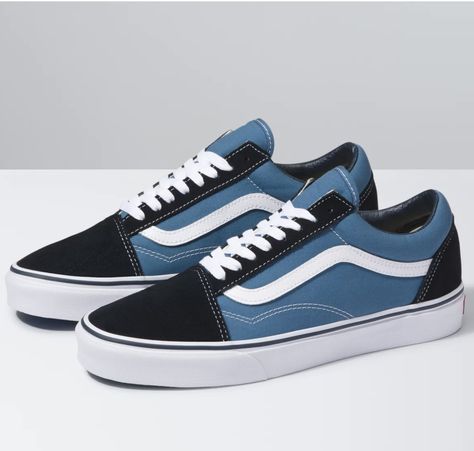 Vans Old Skool Outfit, Vans Old Skool Navy, Vans Shoes Fashion, Navy Vans, Vans Old School, Sk8 Hi Vans, Old Skool Black, Vans Store, Vans Blue