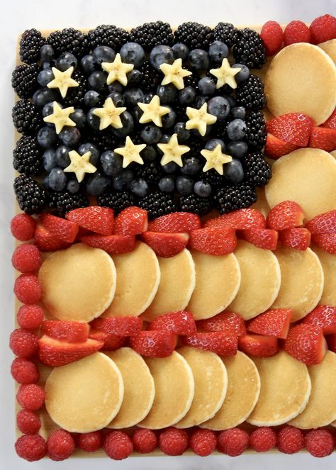 Patriotic Pancake Board by The BakerMama Veterans Breakfast Ideas, Red White And Blue Breakfast, Patriotic Breakfast Ideas, 4th Of July Breakfast, Pancake Board, Silver Dollar Pancakes, Freeze Pancakes, Tiny Cakes, Baked Bacon