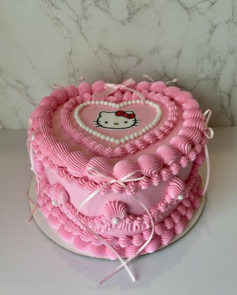 Hello Kitty cutie 🩷😻 #idahofalls #idahofallscakes #heartcake #vintagecake #buttercreamcake #lambethcake #coquettecake Heart Shaped Hello Kitty Cake, Hello Kitty Vintage Cake, Hello Kitty Cake Aesthetic, Hello Kitty Heart Cake, Hello Kitty Cake Birthday, Hello Kitty Theme Cake, Hello Kitty Desserts, Birthday Cake 9, Kue Hello Kitty