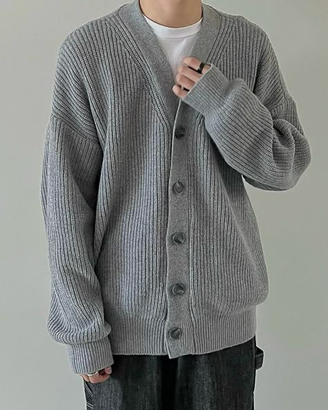 Gray Sweater Outfit Men, Soft Boy Style, Brown Cardigan Outfit, Soft Boy Outfits, Striped Sweater Outfit, Grey Sweater Outfit, Hippie Cardigan, Sweater Outfits Men, Male Sweaters