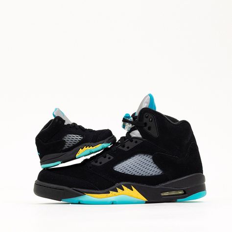 Jordan 5 Aqua, Air Jordan Mid, Jordan Mid, Air Jordan 5, Sneaker Games, Jordan 5, Sneaker Head, Stay Tuned, Sneakers Fashion