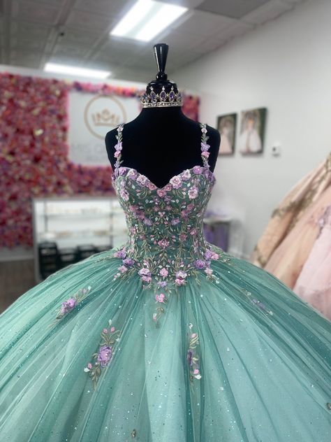 Sage Green And Lavender Quinceanera Dress, Sage Green And Purple Quince Dress, Green And Purple Quinceanera Dresses, Qencenera Dresses Sage Green, Mint Green Quinceanera Dresses Mexican, Quncie Dresses Sage Green, Quincenera Dresses Sage, Aqua Quinceanera Dresses, Purple Quince Dress