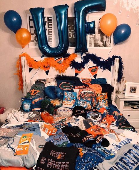 tag your friends in this post if you want them to decorate your room like this on saturday!  shop dormify.com Bed College Party, College Decision Bed Decorating, College Acceptance Bed Decorating, College Commitment Pictures Bed, Usf College Bed Party, College Announcements, College Goals, College Acceptance, College Bedding