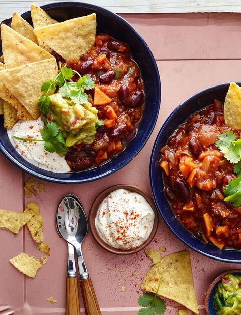 Big bowl veggie chilli | Sainsbury's Magazine Chilli Dishes, Veggie Chilli, Student Meals, Uni Meals, Zinc Foods, Vegetarian Lasagne, Veggie Mains, Veg Meals, Chili Beans