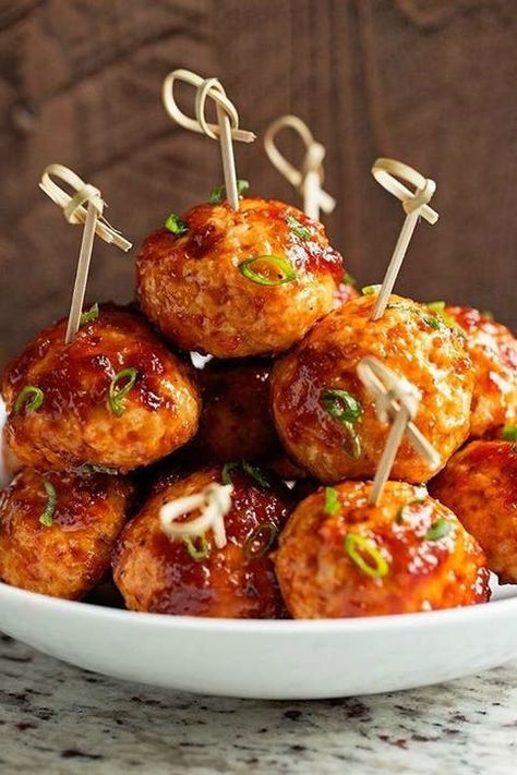 meatballs memorial day appetizers Meatballs Bbq, July 4th Appetizers, Meatballs Homemade, Hawaiian Barbecue, Pineapple Meatballs, Garden Pasta Salad, Bbq Pineapple, Tasty Appetizers, 4th Of July Recipes