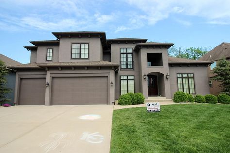 Gray home ☑️👽 Body: Mink SW 6004 Trim: Folkstone SW 6005 1: after 2: before #exterior #exteriorpainting #hmpaintingkc #hmpainting #housepainters #kansascityhousepainters Sw Mink, Exterior Painting, Home Body, House Roof, Exterior Trim, Roof Shingles, Little Houses, Exterior Paint, House Painting