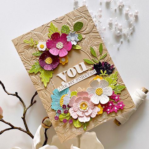 Spellbinders 3d Embossing Folders, Folder Decoration, Spellbinders Cards, January 2023, Paper Flowers Diy, Floral Cards, Creative Cards, Mothers Day Cards, Embossing Folder