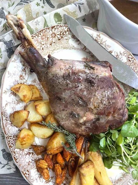 Venison Haunch, Roast Venison Recipes, Christmas Dinner Recipes, Sainsburys Recipes, Clean Eating Diet Plan, British Recipes, Dinner Recipes For Family, Venison Recipes, Christmas Food Dinner