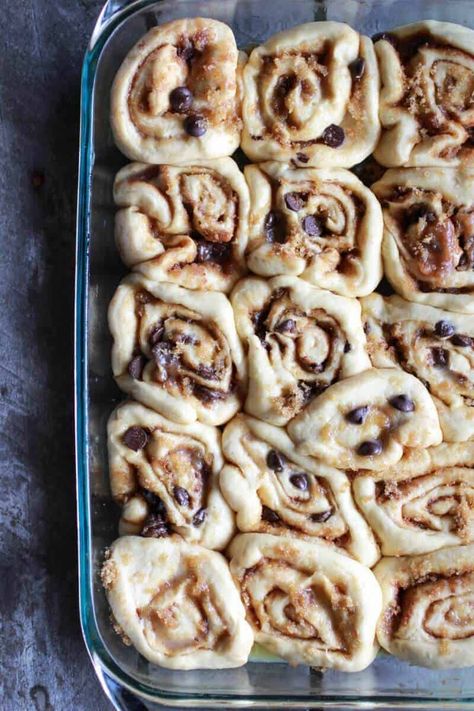 Chocolate Chip Stuffed Cinnamon Roll Ice Cream with Vanilla Bean Brown Butter Sauce Mocha Cinnamon Rolls, Cinnamon Roll Ice Cream, Brown Butter Sauce, Breakfast Board, Autumn Recipes, Harvest Recipes, Half Baked, Sticky Buns, Half Baked Harvest