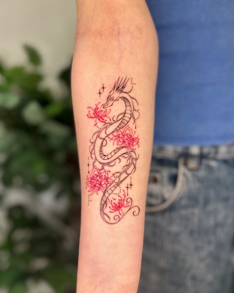 Dragon and spider lilies for Divyanshi ✨ Dragon With Spider Lily Tattoo, Dragon And Spider Lily Tattoo, Spider Lily Tattoo, Spider Lilies, Skin Piercing, Spider Lily, Tattoo Skin, Asian Dragon, Lily Tattoo