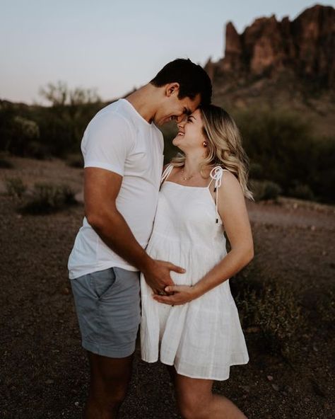 A B B Y H O W A R D on Instagram: "hello 3rd trimester 🤍 #29weeks" Matt And Abby Howard Instagram, Hello 3rd Trimester, Abby Howard, Cute Youtube Couples, 3rd Trimester, Fall Family Photos, Fall Family, Sister In Law, Maternity Photos