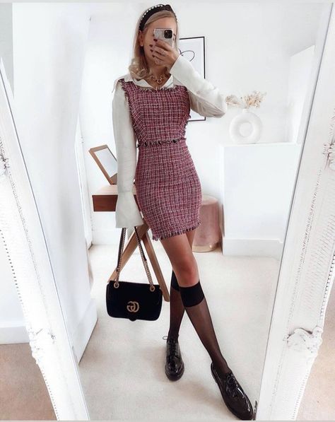 Girly Office Outfits, Barbie Office, Shirt Under Dress, Girly Office, Pop Socks, Outfit Inspo Fall, Girly Fashion, Derby Shoes, Women Trends