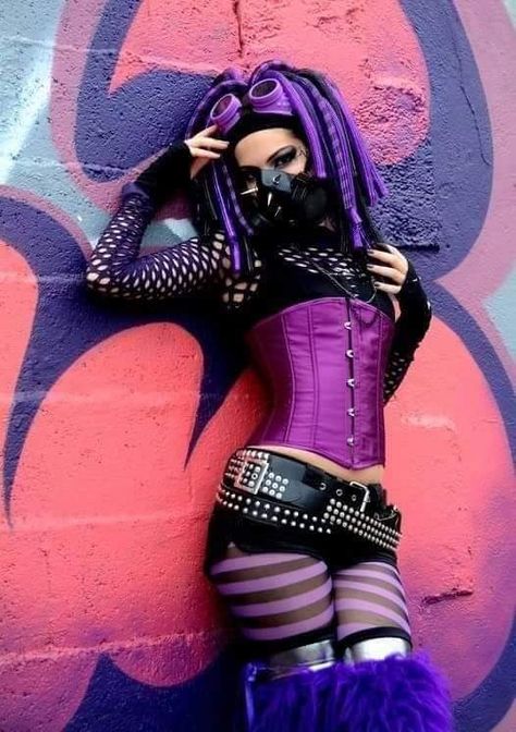 Cybergoth Outfits, Cybergoth Aesthetic, Cybergoth Fashion, Cybergoth Style, Gothic Mode, Goth Subculture, Gothic Models, Goth Beauty, Punk Girl