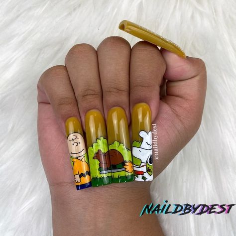 Charlie Brown Nails Thanksgiving, Charlie Brown Thanksgiving Nails, Brown Thanksgiving Nails, Charlie Brown Nails, Thanksgiving Fun Facts, Nails Thanksgiving, Charlie Brown Thanksgiving, Fall Acrylic, Thanksgiving Nail Designs