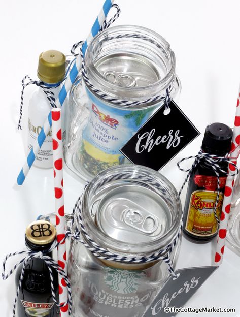 drinkjar-4 Small Alcohol Bottles Gifts Cute Ideas, Kindness Fairy, Jar Cocktail Gifts, Bar In A Jar, Booze Bouquet, Mason Jar Cocktail Gifts, Booze Gift, Alcohol Gift Baskets, Liquor Gift Baskets