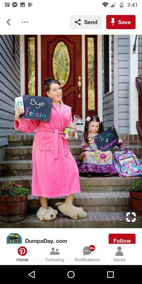 1st Day Of School Pictures, Kindergarten Photos, First Day Of School Pictures, Back To School Funny, Back To School Pictures, Bye Felicia, First Day School, Kindergarten First Day, Kindergarten Graduation