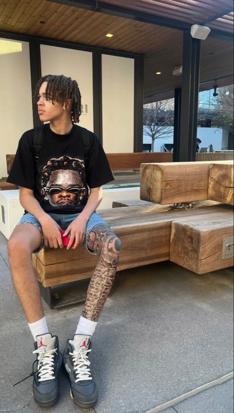 Black Men Fashion Urban, Mens Shorts Outfits, Black Men Fashion Casual, Black Men Street Fashion, Swag Outfits Men, Men Street Fashion, Street Style Outfits Men, Street Fashion Men Streetwear, Guys Clothing Styles